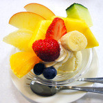 ITAGAKI フルーツボックス  - ミニフルーツパフェ