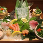 五十六屋 - これがお刺身の五十六盛りだ！