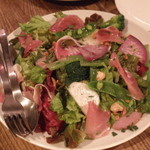 スパイスカフェ - パルマ産生ハムのサラダ
