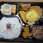 やじきた - 幕の内弁当（キャベツメンチカツ）