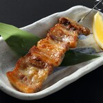 炭火焼きと羽釜ご飯 あいたか - 炭火串焼き/大麦三元豚　豚バラ串