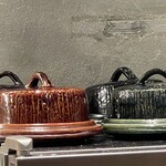 中津をにく - 改装中、器を買ったそうです