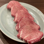 炭火焼肉ホルモン うらら - 
