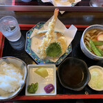 つるつるうどん瓢六庵 - お昼の天ぷら定食