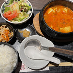 飛騨牛焼肉・韓国料理 丸明 - 豆腐チゲランチ