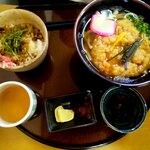 瑠羽樹 - カープうどんセット
