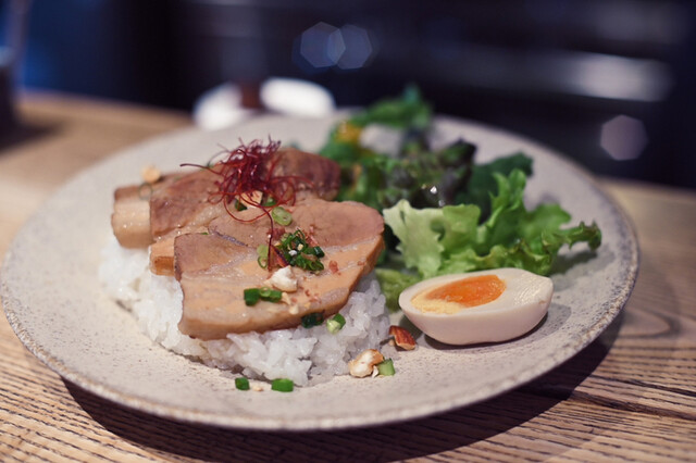 Nui. HOSTEL &amp; BAR LOUNGE photo