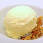 Creamy vanilla ice cream