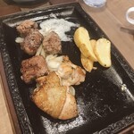 ステーキガスト - 食べ始めてから写真撮り忘れてる事に気付きました。その２