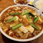 栄華 - 肉豆腐ライス　880円