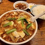 栄華 - 肉豆腐ライス　880円