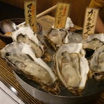 カキ酒場 北海道厚岸 日本橋本店 - ３牡蠣セット