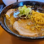 麺武 はちまき屋 - 麵のアップです。