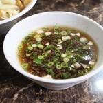 自家製麺 ら～めん かり屋 - つけ汁