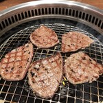 焼肉 静龍苑 - ヒレ