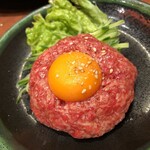 焼肉 静龍苑 - ユッケ