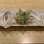 居酒屋 雪国牛鍋 - ふきのとうの天ぷら(本当はこれが6〜7個のってます)