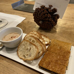 シャントレル - キノコのクロックムッシュ、スモークサーモンのリエット