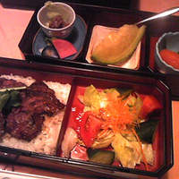 ステーキハウス キッチンリボン - 