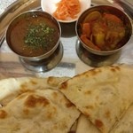 バーワルチー - Bセット(マトン、野菜)チーズナン