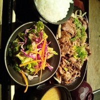 松阪牛WHAT'S 京都室町店 - 数量限定メニューの松阪牛カルビ焼きランチ。
                