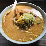 Sapporo Ramen Kamui - 味噌ラーメン(¥700)