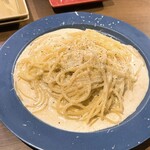 アオイサル - 生のりと柚子胡椒のクリームソースパスタ