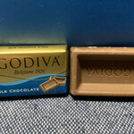 GODIVA - 「ミルク」はこれぞ王道のチョコ…という味わいです♪
