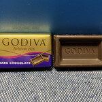 GODIVA - 「ダーク」は甘さを抑えてあり、今回一番好きでした♡
