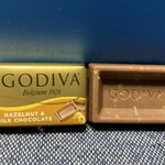 GODIVA - 「ヘーゼルナッツ」はナッツの食感をしっかり楽しめます(*'-')b OK!