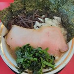 IEKEI KANSAI 王道家直系 我道家 - ラーメン並盛＋のり･キクラゲ･玉ネギ増し