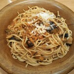 サイゼリヤ - ナスのミートソーススパゲッティ大盛 600円