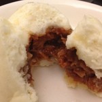 桂花 - 角煮まんじゅうです。中はとろとろです！