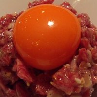 うしごろバンビーナ 恵比寿本店 - ユッケ