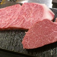 ATOUT - 極上ステーキコースに使用される鹿児島産黒毛和牛（Ａ５ランク）