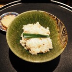 薪鳥新神戸 - 鳥そぼろご飯 + 韮