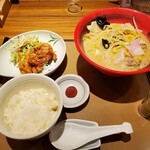 やよい軒 - コク旨ちゃんぽんと唐揚げの定食