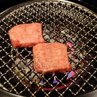 焼肉 牛印 新宿店 - 黒タン タン元厚切り