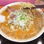 純輝 - 大好きなラーメン純輝の成田店へ。胡麻味噌ラーメン830円を注文。豚骨味噌ですが、本当に旨い。ご馳走様でした！