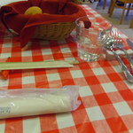 イタリア家庭料理 たかのつめ - テーブルセット　お箸有り（なれない人に良いかも）