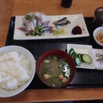 お食事処まるに - 