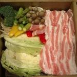 SOBA DINING 結月庵 - 豚と彩り野菜の蒸篭蒸し【蒸し前】（1,580円）