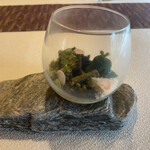 嵐山MITATE - デザートその１は野宮神社の苔をイメージ