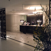 博多もつ鍋 やま中 赤坂店 - バブリーな受付