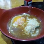 憩 - 2013.02 取り敢えず玉子は救出して取り皿へ：笑