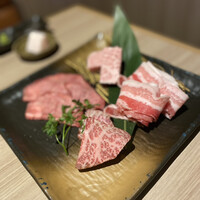 近江うし 焼肉 にくTATSU 青山本店 - 
