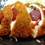 かつ一 - ピザかつ アップ 見事なビジュアル！