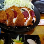 かつ一 - ピザかつ定食 上から