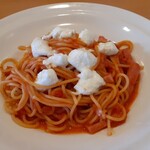 ガスト - トマトソーススパゲティ　モッツアレラチーズ
