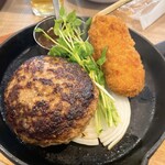 津の田ミート - ハンバーグ＆カニクリームコロッケ